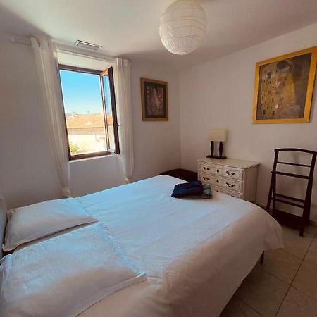 Appartement Cosy T2 - 4 Personnes -Proche De La Mer Marsella Exterior foto